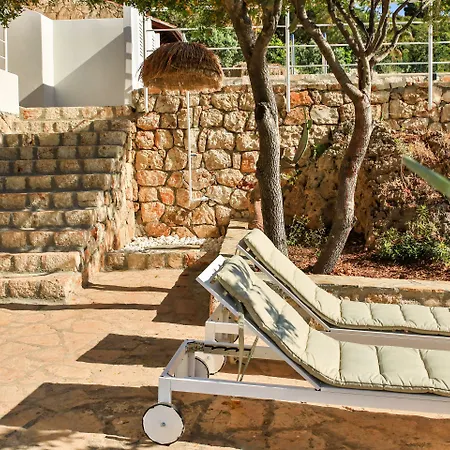 Kale Suites, Heated Pool In Winter, Adults Only Hotel