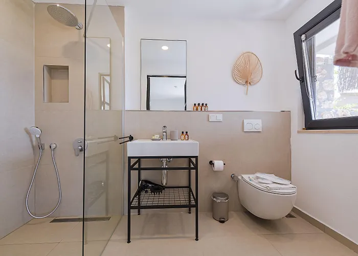 Hotel Kale Suites, Heated Pool In Winter, Adults Only *